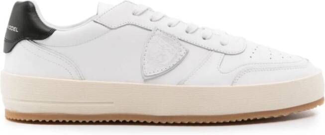 Philippe Model Witte Sneakers met Geperforeerde Tip en Logo White Heren