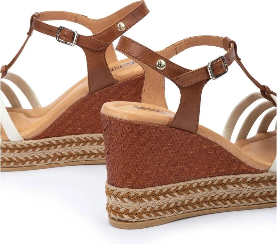 Pikolinos Bruine sleehak sandalen voor vrouwen