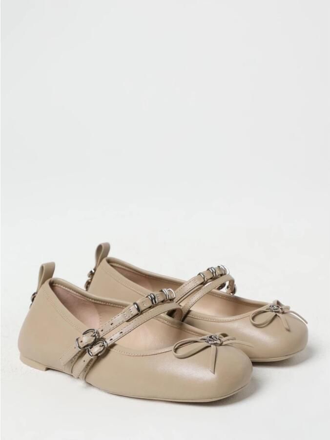 Pinko Beige Platte Schoenen met Love Birds Detail