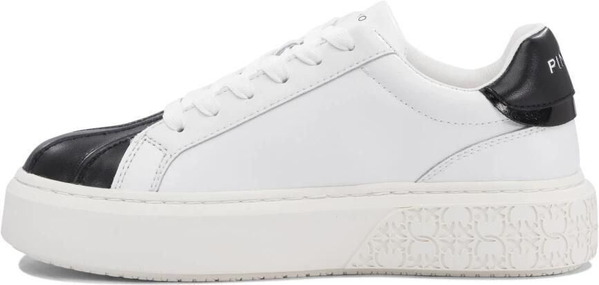 Pinko Witte Sneakers Stijlvol Slip-On Ontwerp