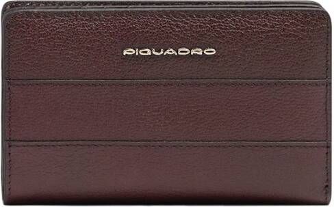 Piquadro Women s bifold wallet in leather with coin pocket credit card slots and Rfid protection