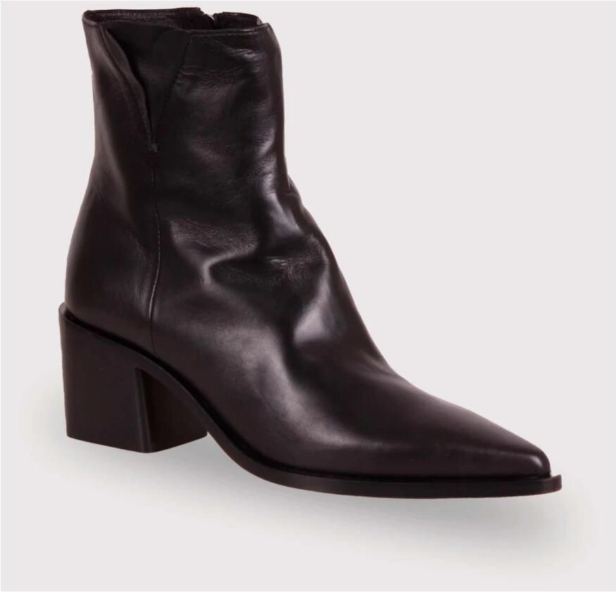 Pomme D'or Puntige leren enkelboot