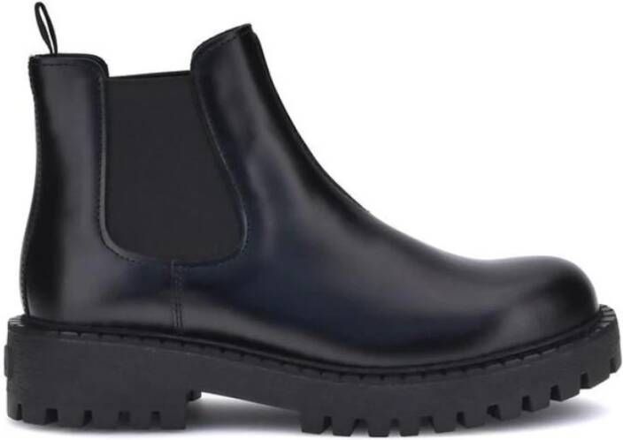 Prada Elegante Leren Chelsea Boots met Rubberen Zolen