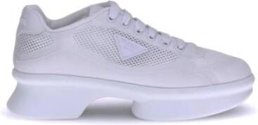Prada Gaatjesveter Sneakers met Gebeeldhouwde Zool
