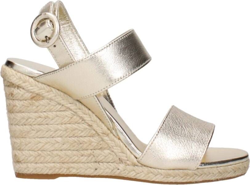 Prada Gouden Leren Sleehak Sandalen Vintage Effect