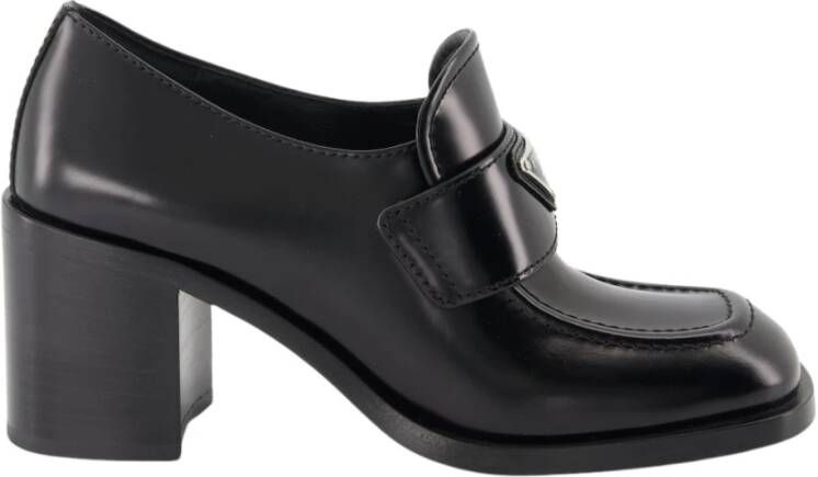Prada Loafers & ballerina schoenen Leather Mocassins in zwart