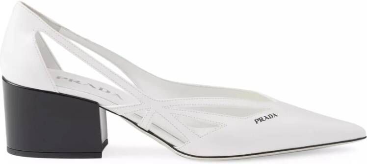 Prada Leren pumps met uitsnijddetail