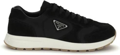 Prada Nylon Sneakers met getande zool