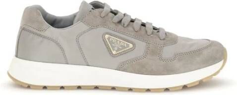 Prada Nylon Sneakers met getande zool