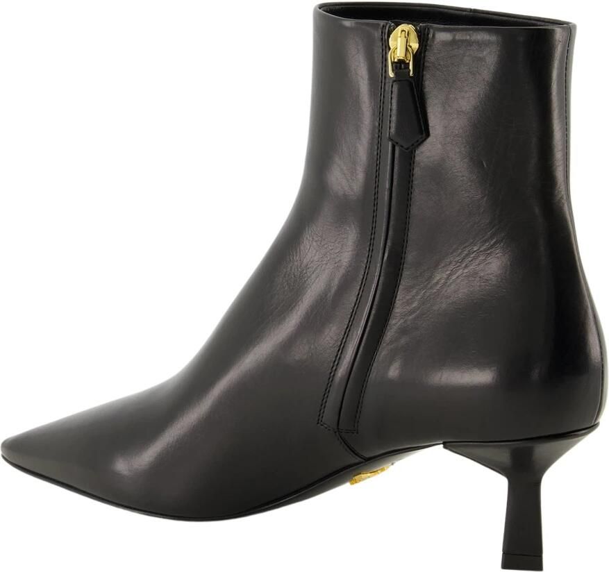 Prada Enkellaarsjes van geborsteld leer