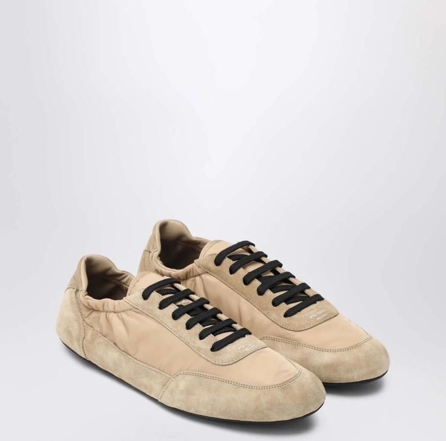 Prada Kameel Lage Sneakers