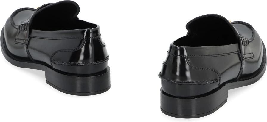 Prada Brushed Leather Loafers - Foto 2