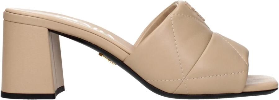 Prada Beige Leren Slippers Sandalen Front Logo