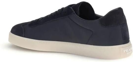 Prada Leren sneakers met iconisch ontwerp - Foto 3