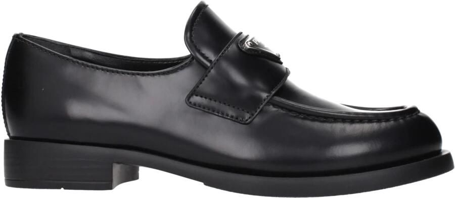 Prada Loafers Logo Plaque Loafers in zwart