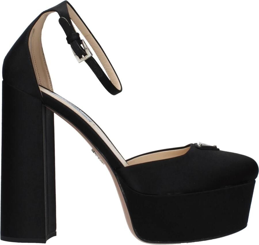 Prada Satijnen pumps met plateauzool