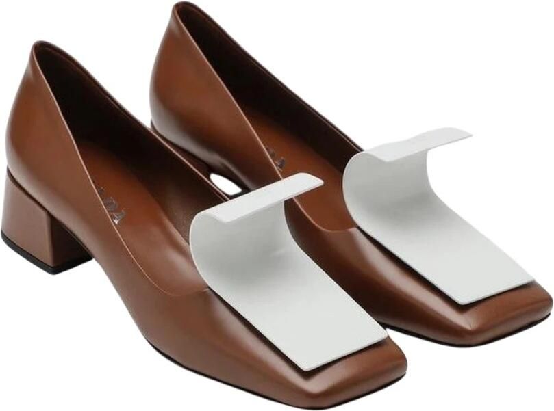 Prada Tweekleurige pumps van geborsteld leer