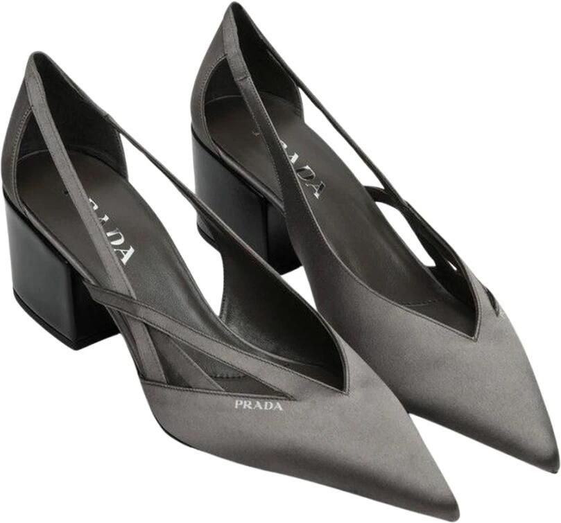 Prada V-Neck Slingback Pumps met Blokhak