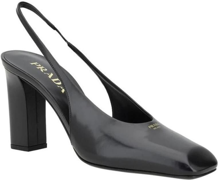 Prada Hoge hakken Pointed Toe Black Calf Leather Pumps in zwart