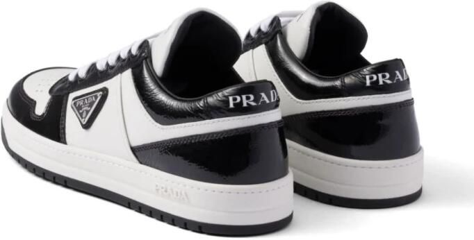 Prada Witte Leren Sneakers Veters Logo