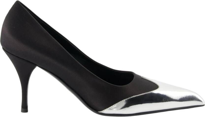 Prada Satin en leren pumps