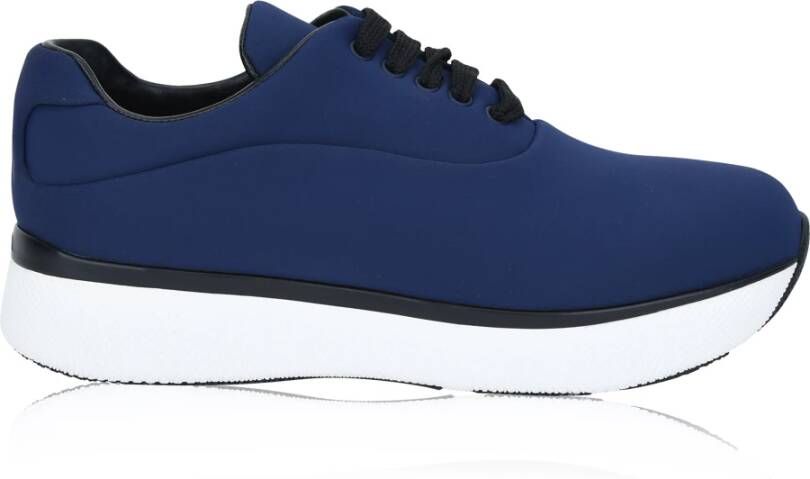 Prada Sneakers Blauw Dames