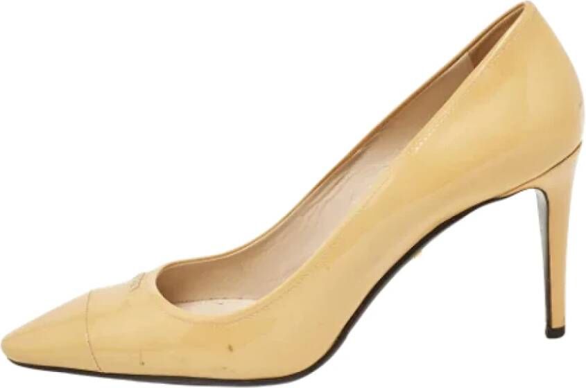 Prada Vintage Pre-owned Leather heels Beige Dames