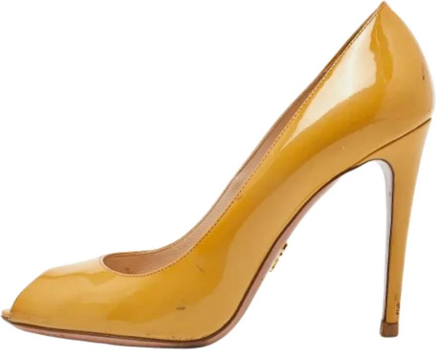 Prada Vintage Pre-owned Leather heels Yellow Dames