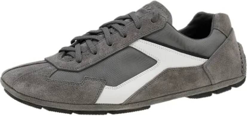 Prada Vintage Pre-owned Leather sneakers Gray Dames