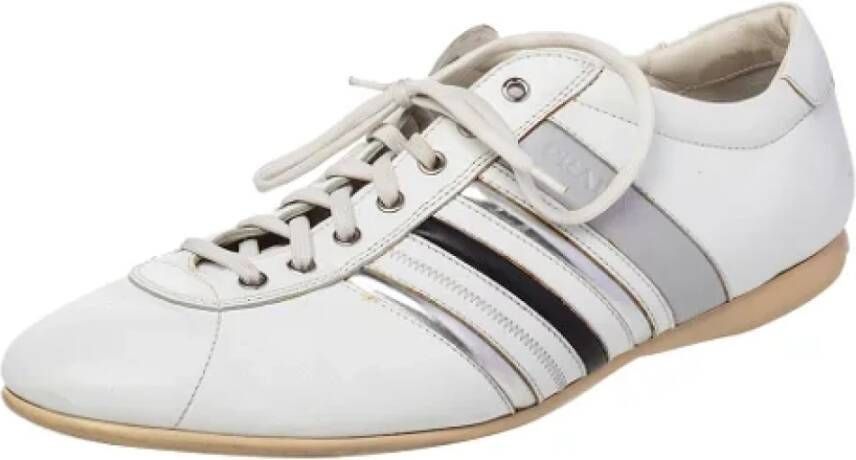 Prada Vintage Pre-owned Leather sneakers White Dames