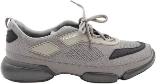 Prada Vintage Pre-owned Plastic sneakers Gray Heren