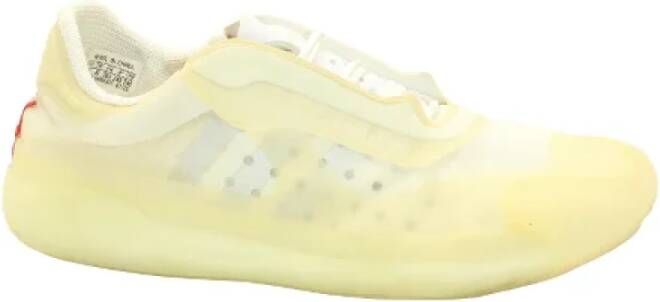 Prada Vintage Pre-owned Plastic sneakers Yellow Heren