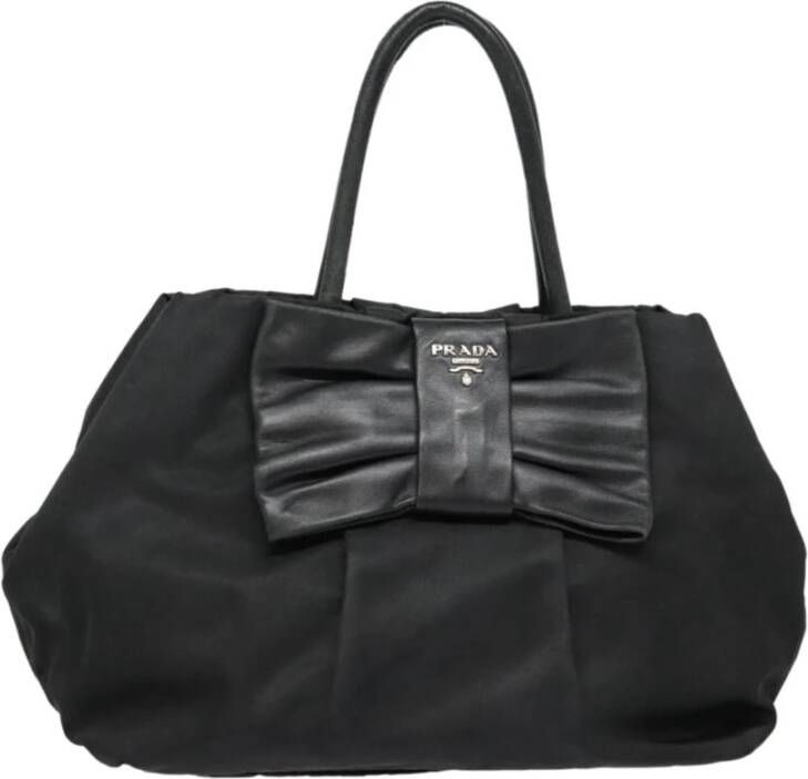 Prada Vintage Tweedehands Boog Tote Zwart Nylon