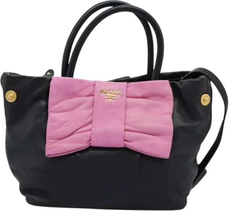 Prada Vintage Tweedehands Boogdetail Leren Tote