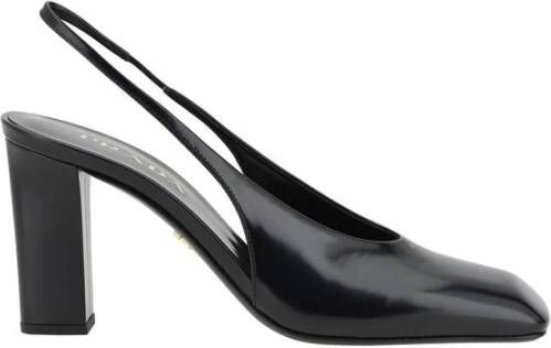 Prada Hoge hakken Pointed Toe Black Calf Leather Pumps in zwart