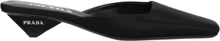Prada Zwarte Satijnen Platte Sandalen met Zijlogo