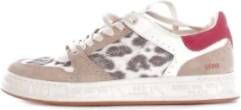 Premiata Bruine suède sneakers met logo