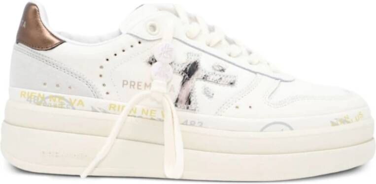 Premiata Crème platte schoenen met leren bovenwerk Beige Dames
