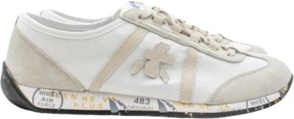 Premiata Lage sneakers in wit beige grijs