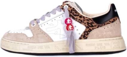 Premiata Logo Sneakers Suède Rubberen Zool Beige Dames