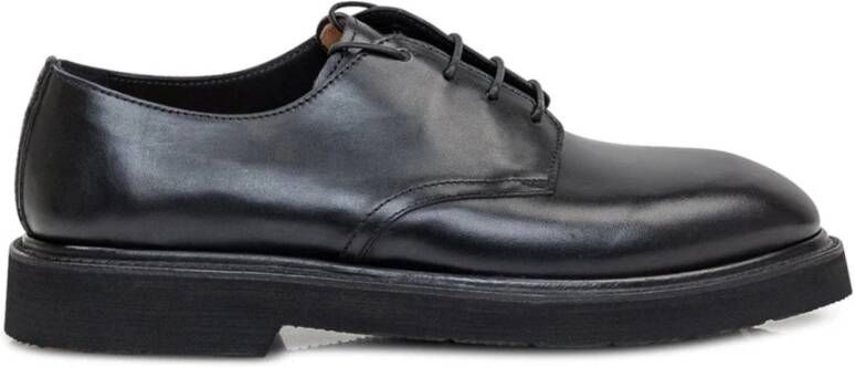 Premiata Zwarte leren veterschoenen