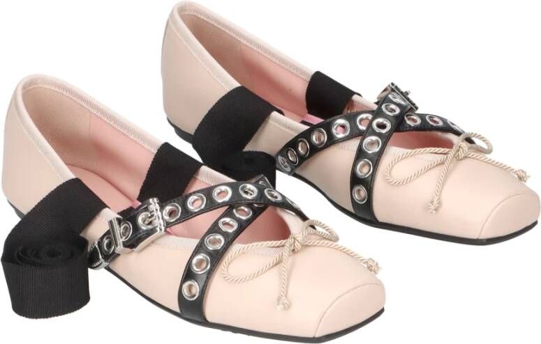 Pretty Ballerinas Stijlvolle leren dansschoenen met metalen oogjes