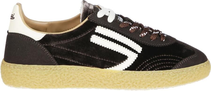Puraai Sneakers