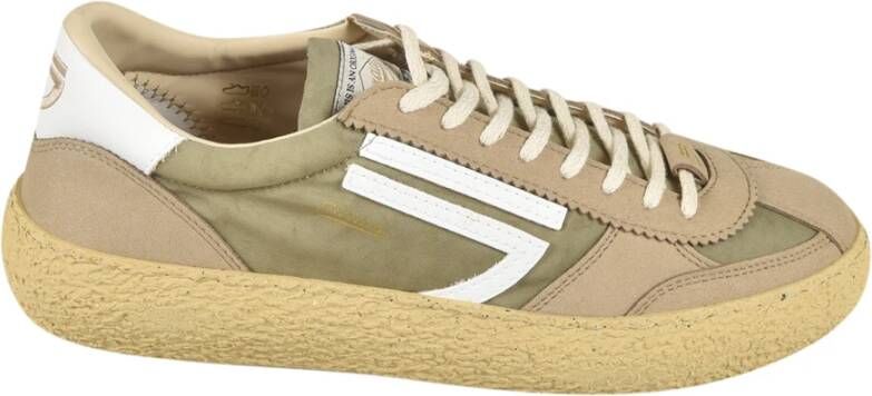 Puraai Sneakers