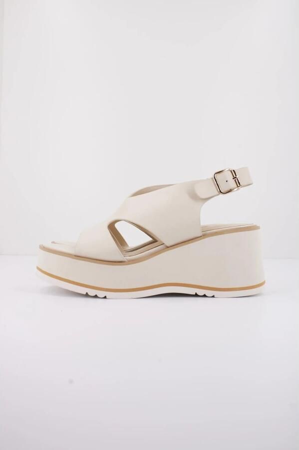 Repo 61204R Sandalia Plataforma - Foto 2