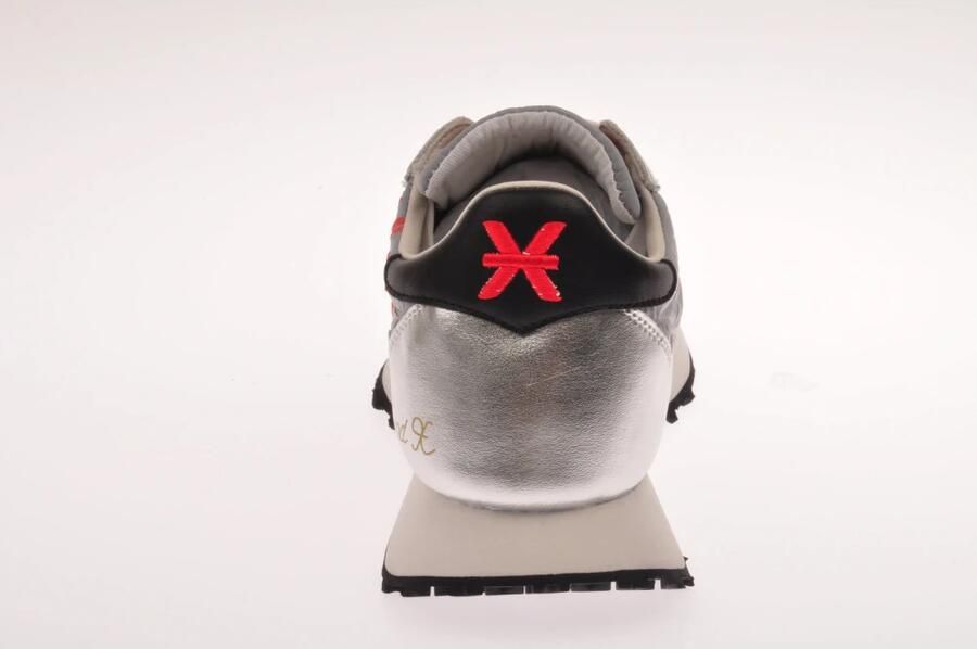 Richmond Sneaker met bloe details