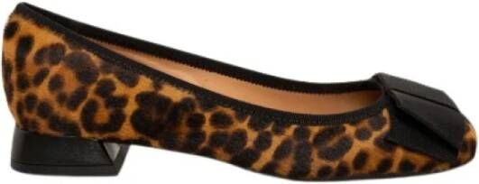 Roberto Festa Loafer met luipaardprint en strikdetail