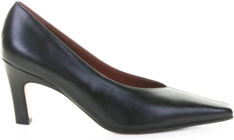 Roberto Festa Pumps met Puntneus