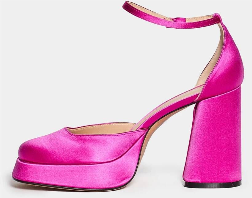 Roberto Festa Pumps met vierkante neus en plateauzool van satijn Pink Dames