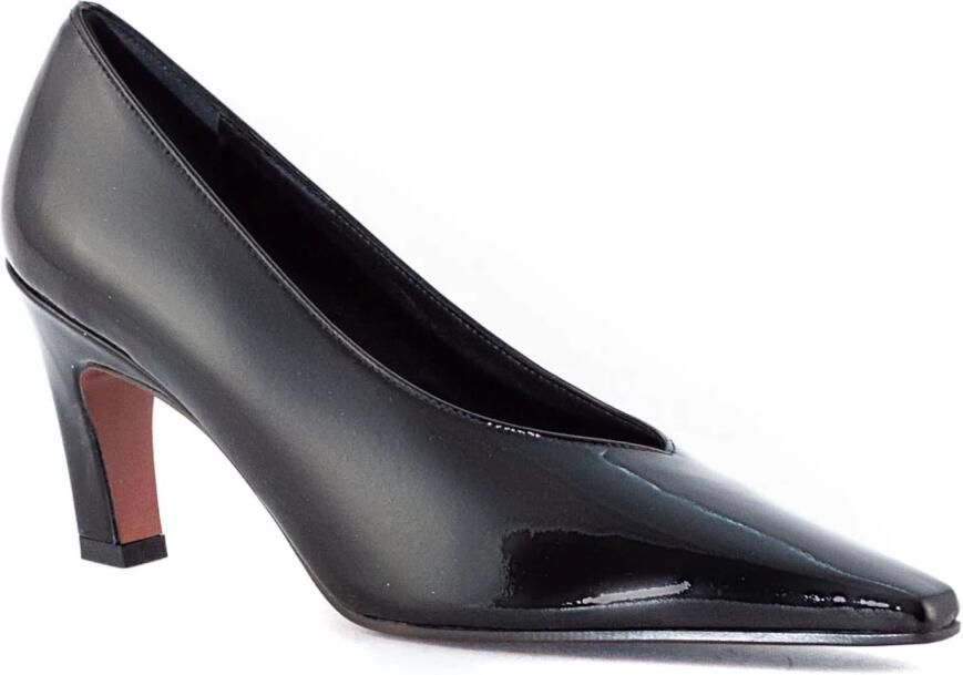 Roberto Festa Zwarte Lakleren Pumps met Puntige Neus